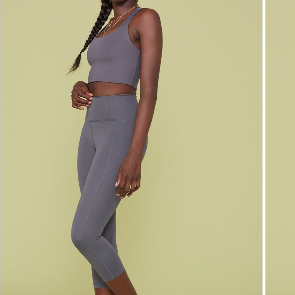 New Grey Smoke Girlfriend Collective Legging